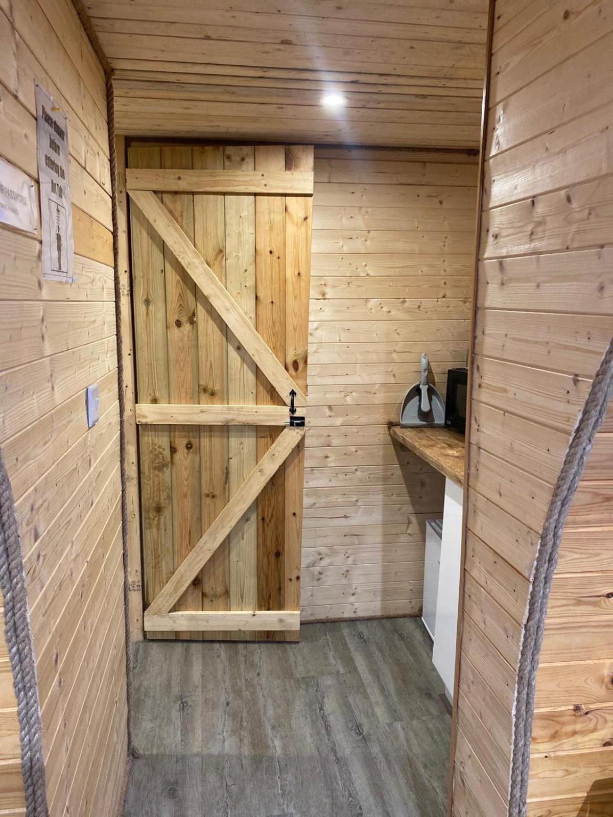 מלון Crabmill Glamping בודלי מראה חיצוני תמונה
