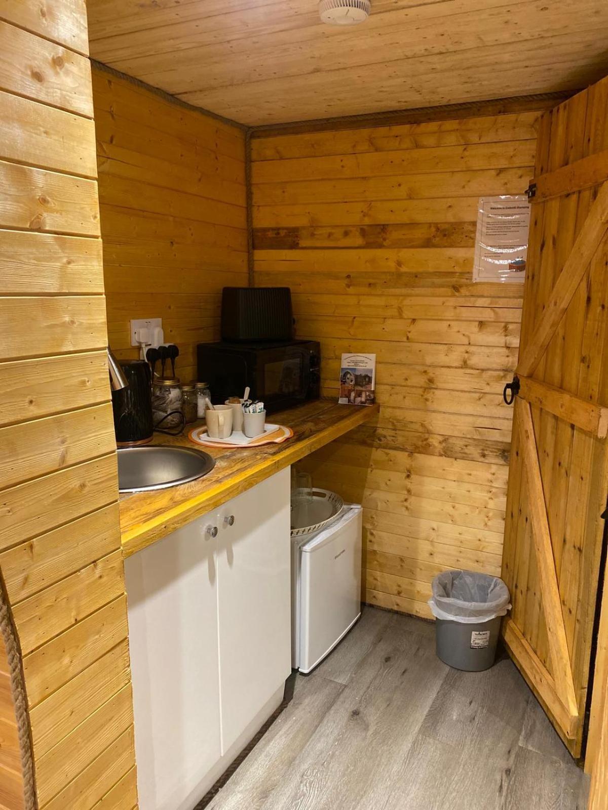 מלון Crabmill Glamping בודלי מראה חיצוני תמונה