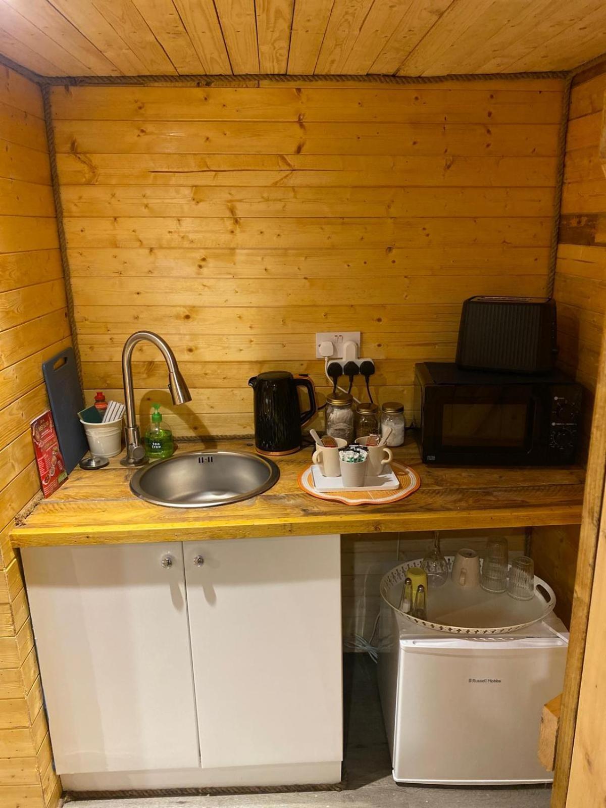 מלון Crabmill Glamping בודלי מראה חיצוני תמונה